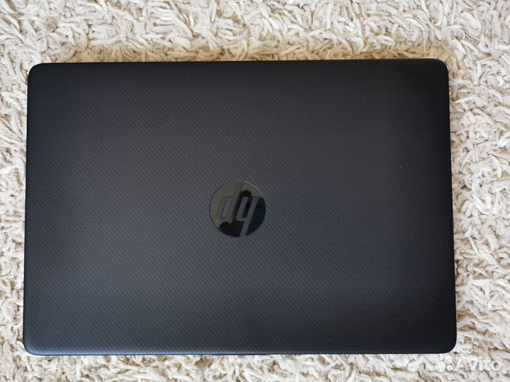 Ноутбук HP 14-2012ur