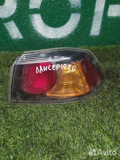 В наличии: Фонарь правый на Mitsubishi Lancer X