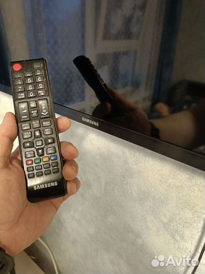 Телевизор SMART tv 32 дюйма
