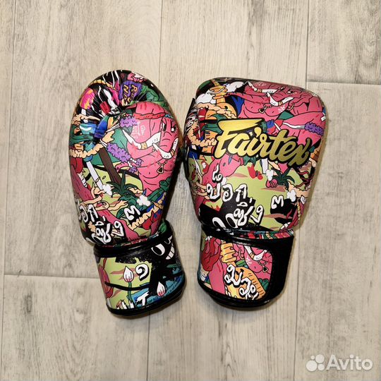 Боксерские перчатки Fairtex 14 oz