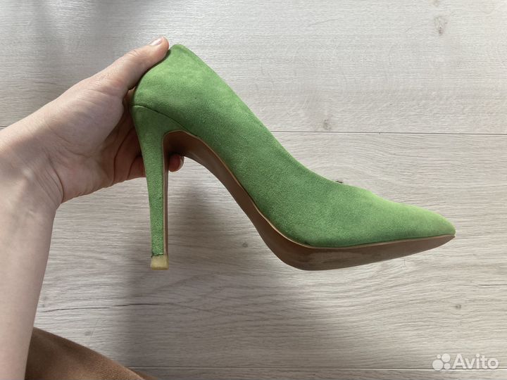 Туфли лодочки zara 37 размер