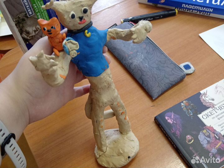 Статуя шлёпа