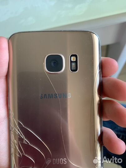 Samsung Galaxy S7, 4/64 ГБ