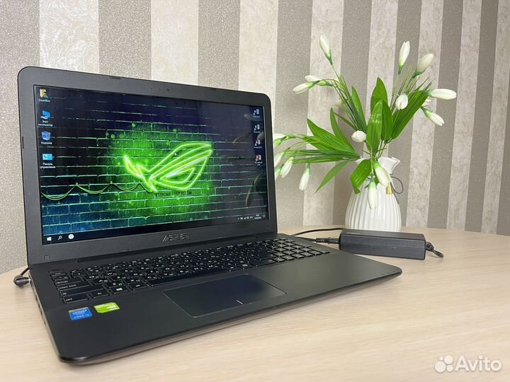 Игровой asus/920m/i3/SSD/256GB/8GB RAM