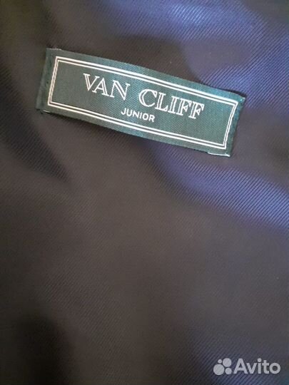 Школьный костюм - пиджак, брюки, жилет и рубашка