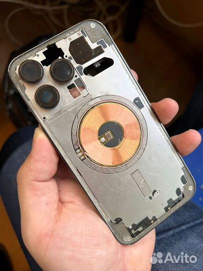 Ремонт iPhone. Замена экрана аккумулятора iPhone