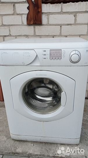 Стиральная машина Ariston avsf88 бу на запчасти