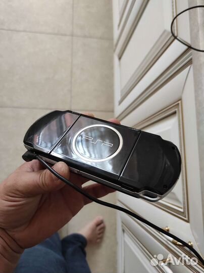 Sony PSP 3008 прошитая 64 игры