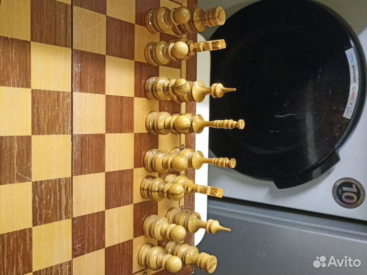 Шахматы резные деревянные