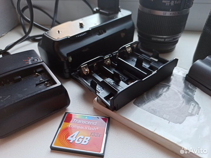 Зеркальный фотоаппарат