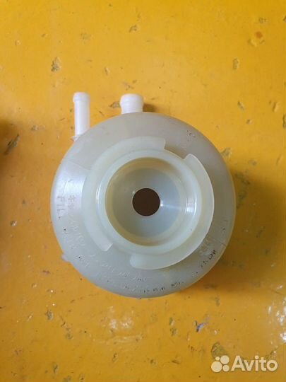 Бачок гидроусилителя бак гура тойота toyota 2.4 2A