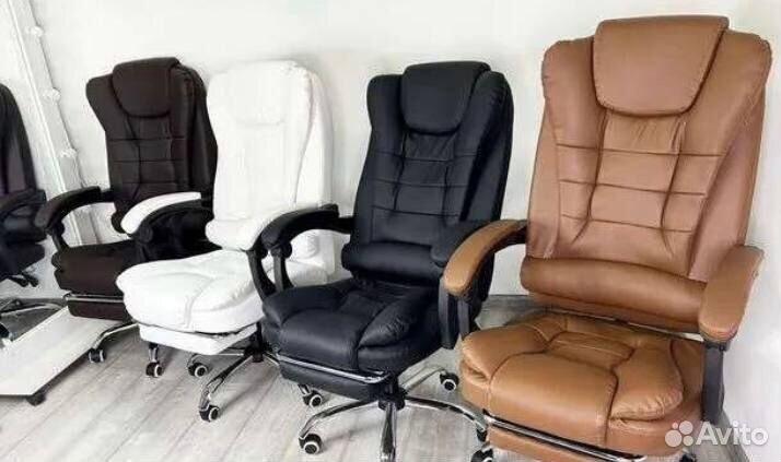 Офисное кожаное кресло руководителя