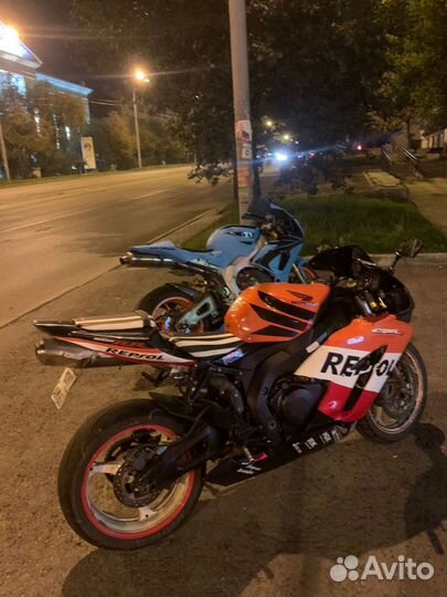 Honda cbr1000rr fireblade