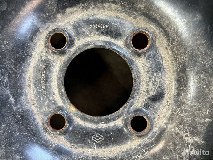 Диск штампованный R15 на Renault Logan