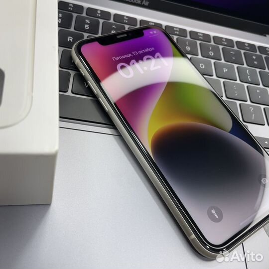 iPhone 11, 64 ГБ