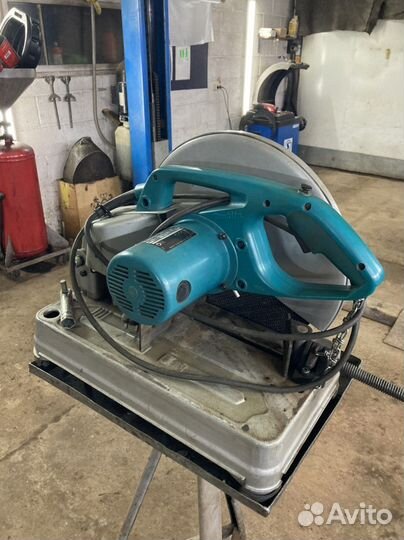 Монтажная пила Makita 2414NB