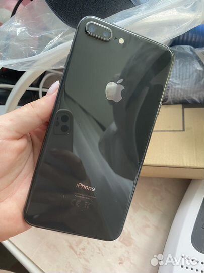 Телефон iPhone 8 plus