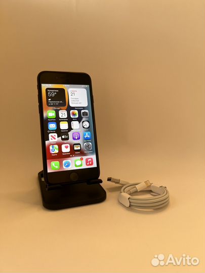 iPhone 7, 32 ГБ