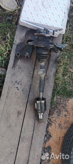 Кулак поворотный левый в сборе Тойота рав 4 2010г