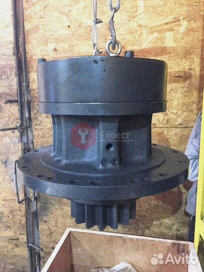 Редуктор поворота Volvo EC340DL