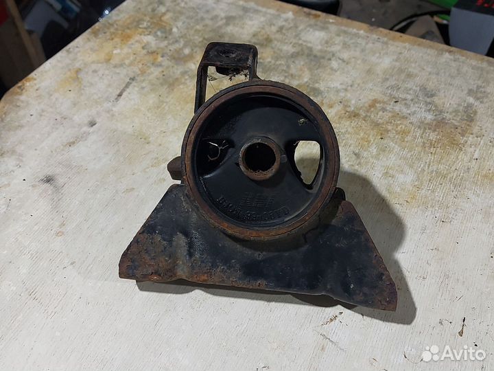 Подушка двигателя для mazda 323 BJ