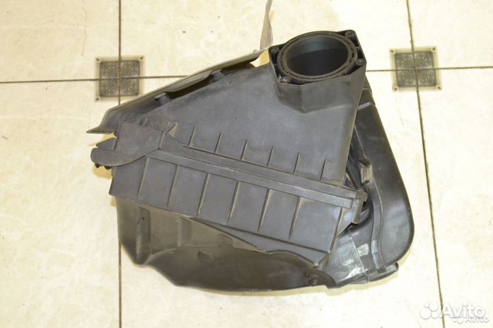 Корпус воздушного фильтра Audi А4 B7