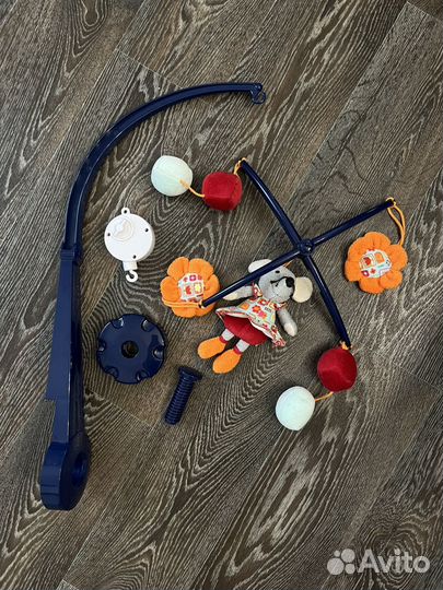 Мобиль на кроватку качественный