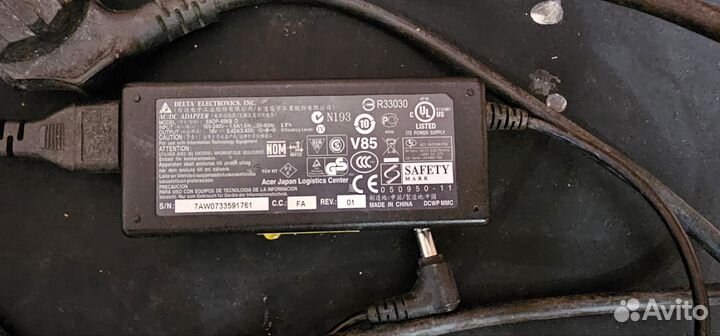 Блок питания Acer 19v. 3.42a. 5.5 1.7 Оригинал