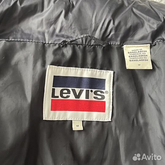 Пуховик levis