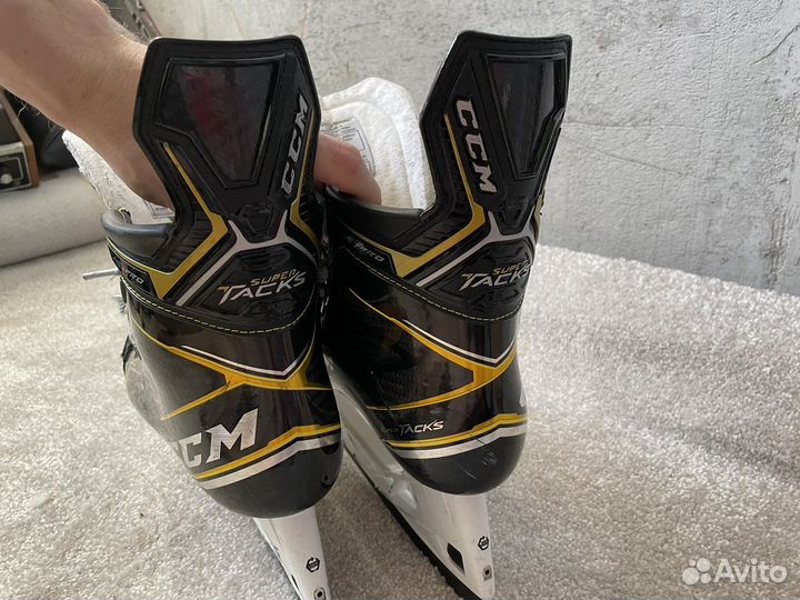 Коньки CCM AS3 pro 9.5D