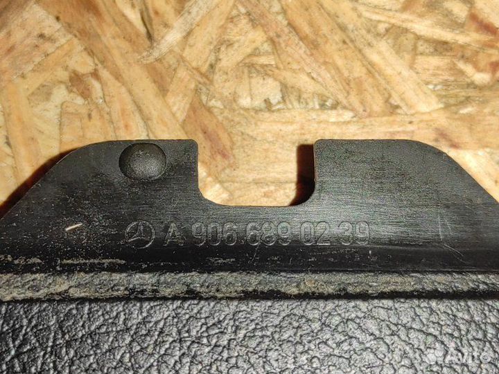 Накладка в торпедо Volkswagen Crafter 2E cktb 2012