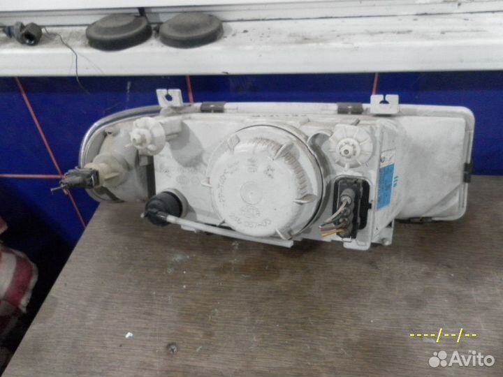 Фара передняя левая Skoda Felicia 1