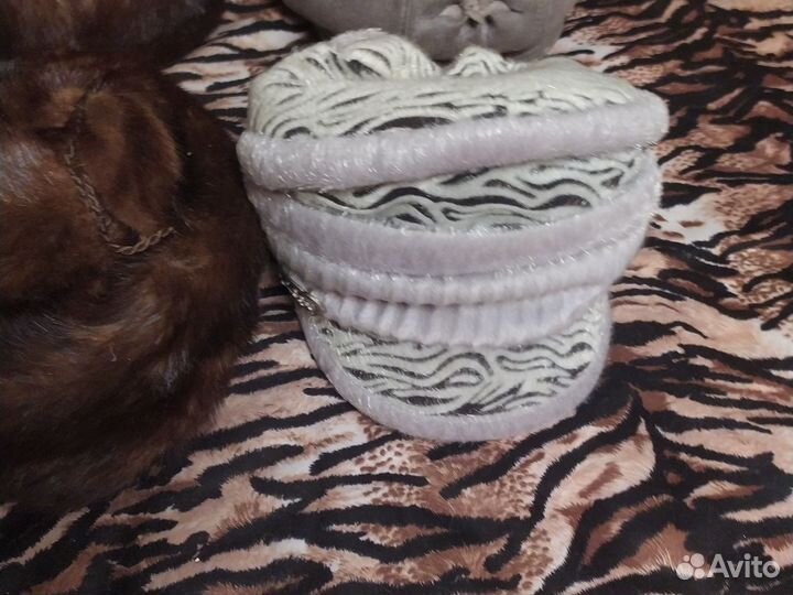 Шапки: норка, каракуль,замша