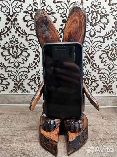 Подставка для телефона из дерева