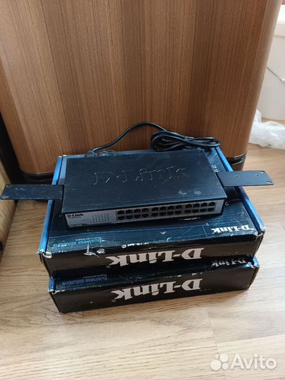 Коммутатор 24 порта D-link DGS-1024D