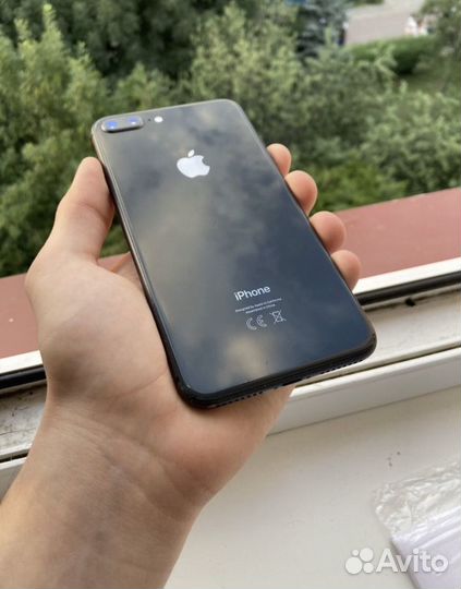 Телефон iPhone 8 plus