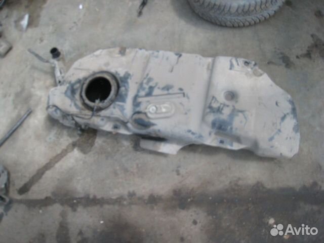 Бензобак Peugeot 206