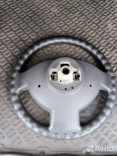 Руль Renault Duster 1