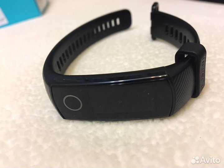 Умный браслет Huawei HonorBand 4