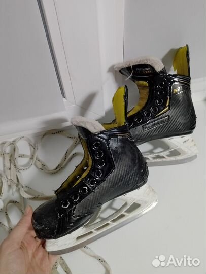 Хоккейные коньки bauer