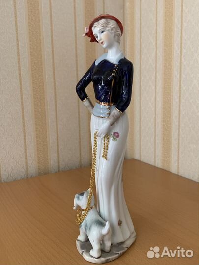Статуэтка Royal Classics фарфор, 31см