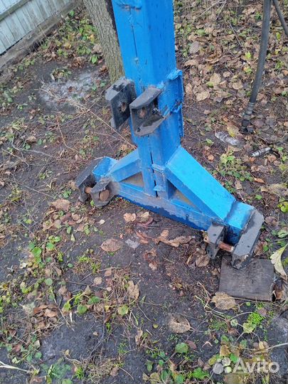 Подъемник прицепной