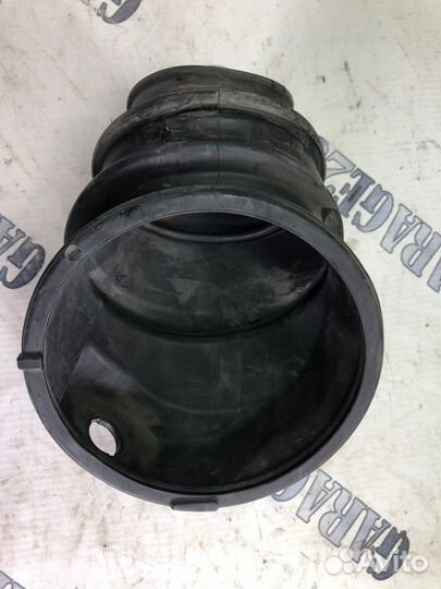 Кожух топливной горловины Toyota noah