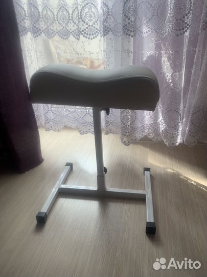 Педикюрная подставка для ног