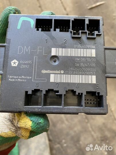 Блок комфорта передний L Jeep Grand Cherokee 4 wk2