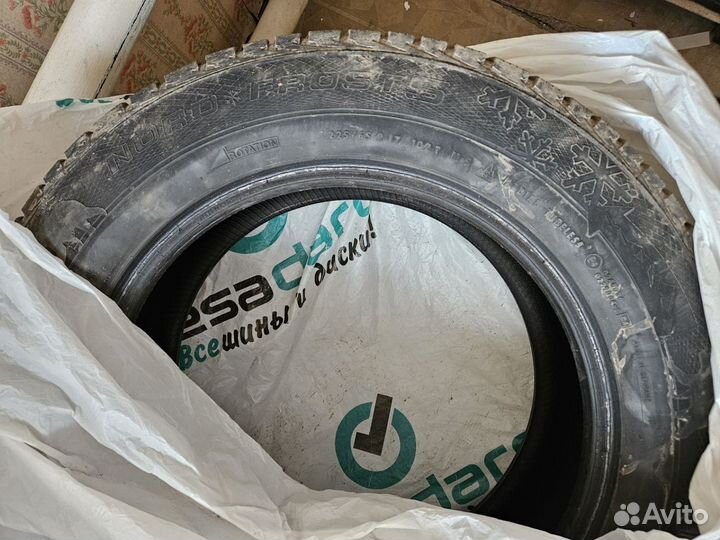 Gislaved Nord Frost 5 225/65 R17 102T