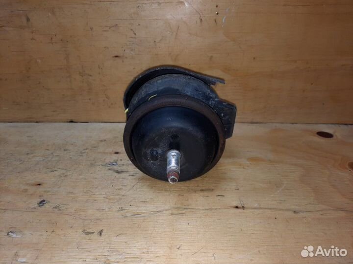 Подушка двигателя передняя левая Nissan Fuga PY50