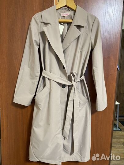 Плащ женский