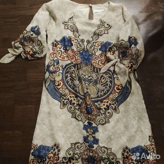 Пакет фирменной женской одежды 46 размер