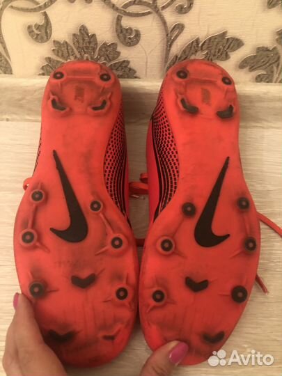 Продаю бутсы Nike, размер 42